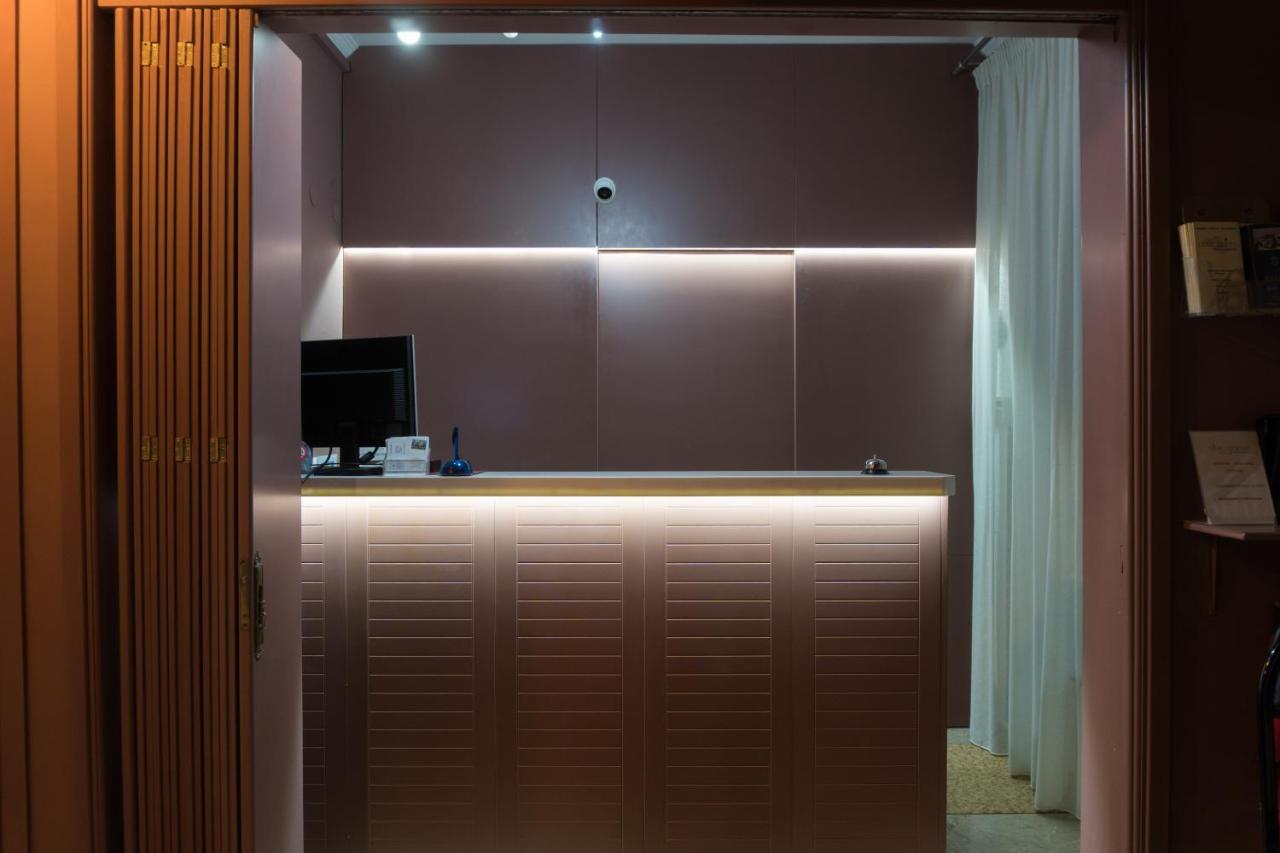 Aklidi Hotel Mytilene ภายนอก รูปภาพ