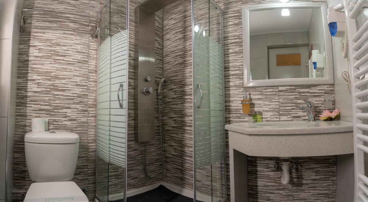 Aklidi Hotel Mytilene ภายนอก รูปภาพ
